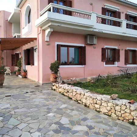 Pitharean Views, Holiday Overlooking Souda Bay, In Pithari Chania Holiday home