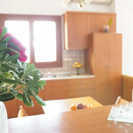 Pitharean Views, Holiday Overlooking Souda Bay, In Pithari Chania Holiday home